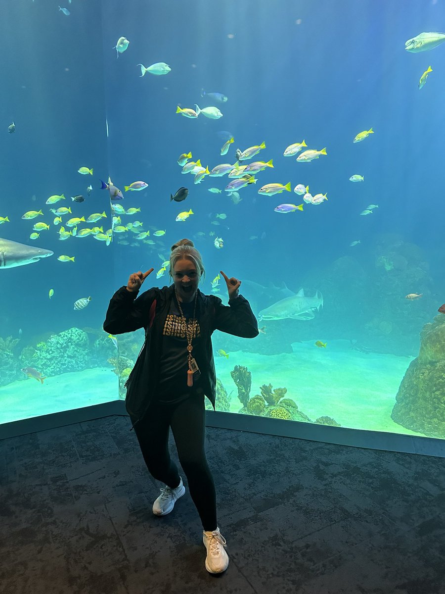 Mrs_Stallbaumer's tweet image. Loved taking my #SMSDrookieoftheYear24 on her first field trip as a teacher! So proud of you 😘@MsHauserin2nd