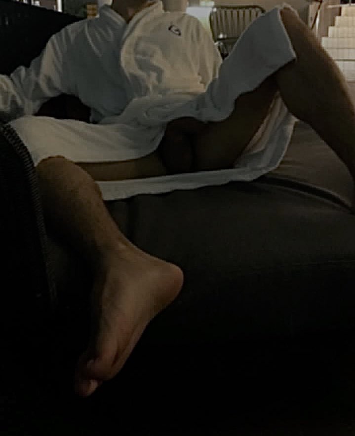 nuaotter's tweet photo. relax, take it easy… https://t.co/yanyHOdqT8