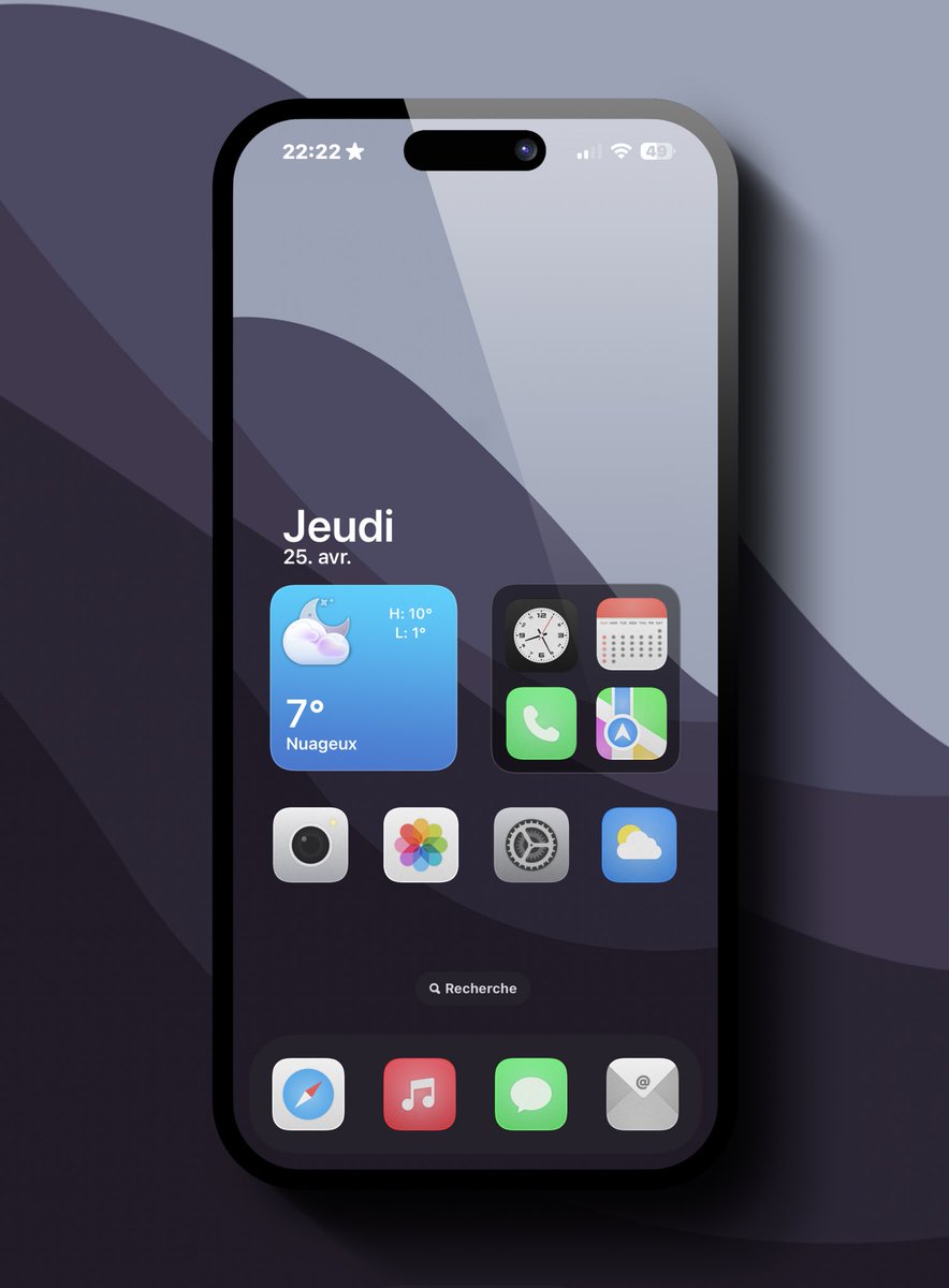 Back to Deluxe iOS 18 by @oxtfdsgn 🍻