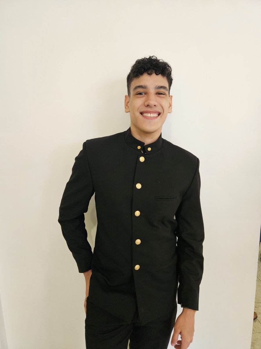 difteroide's tweet photo. mira cala, los estudios son muy importantes porque eso es lo único que la gente no te puede quitar, y te lo digo yo, que estudiando medicina aprendí que la esencia de la mujer venezolana está es en el querer ser y no en el tener. https://t.co/5PHMMOQAIC
