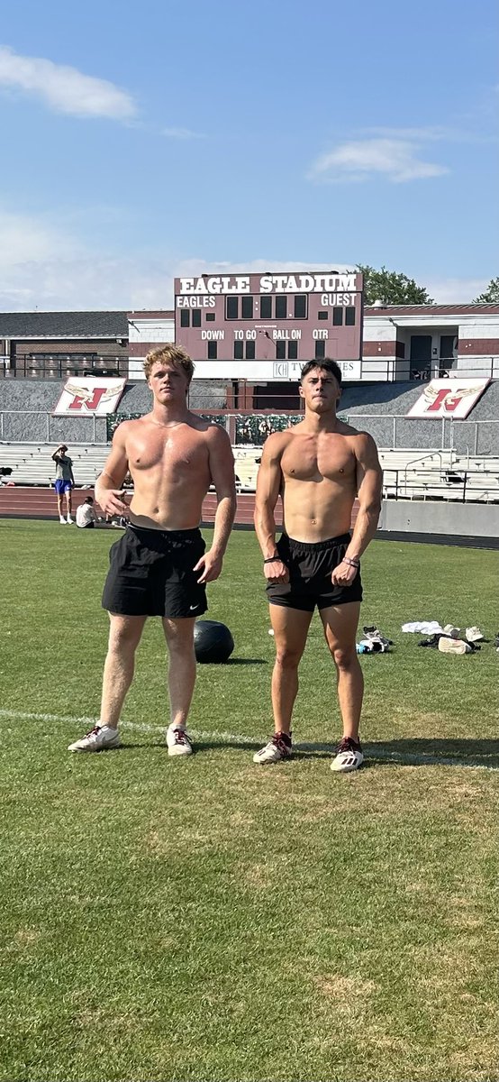 JonBocchino's tweet photo. Work today with @maddoxhayles42
@FLCoachT @Coach_Brech @_Showtime29 @NHS_Eagles_FB @Niceville_FB @AD_Nice3 https://t.co/7SUU2ZAxgP