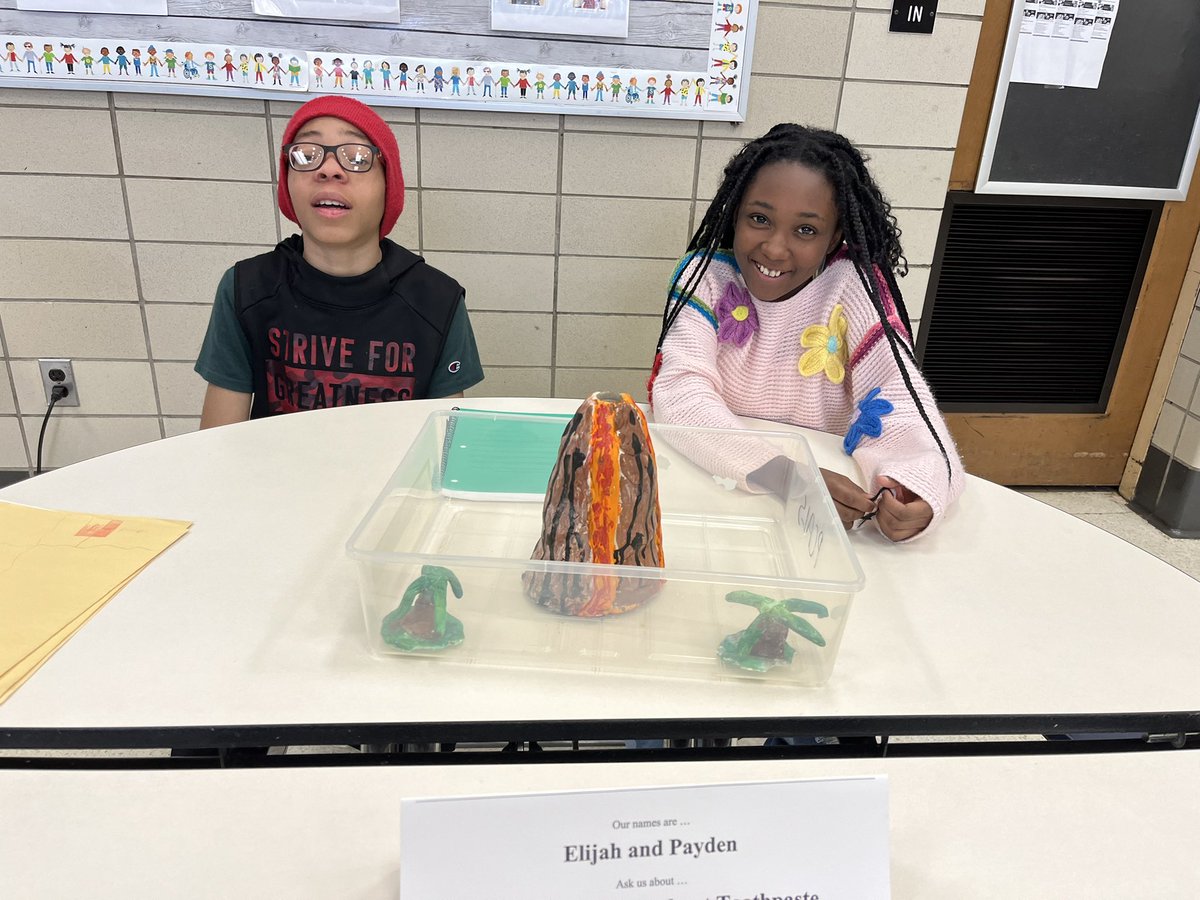 5th Grade Independent Research Fair was a huge success led by <a href="/DFontinell/">Hernwood_LMS</a>. Ss chose topics of interest, researched &amp; created presentations for our 3/4 grade students! Space, pickling, crocheting, robots, tsunamis, &amp; many more fun topics were shared! <a href="/HernwoodES/">Hernwood Elementary</a> <a href="/TamthePrincipal/">Tamera Harris Murphy</a>