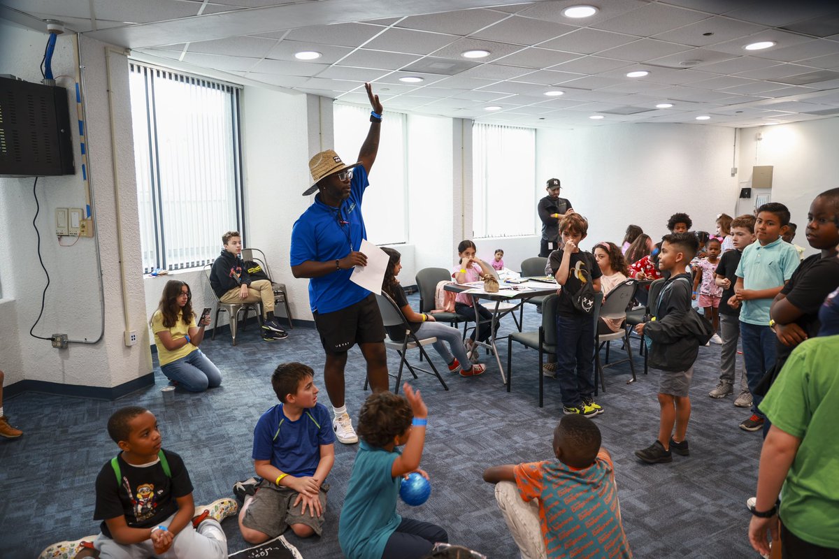 City Manager tweet media