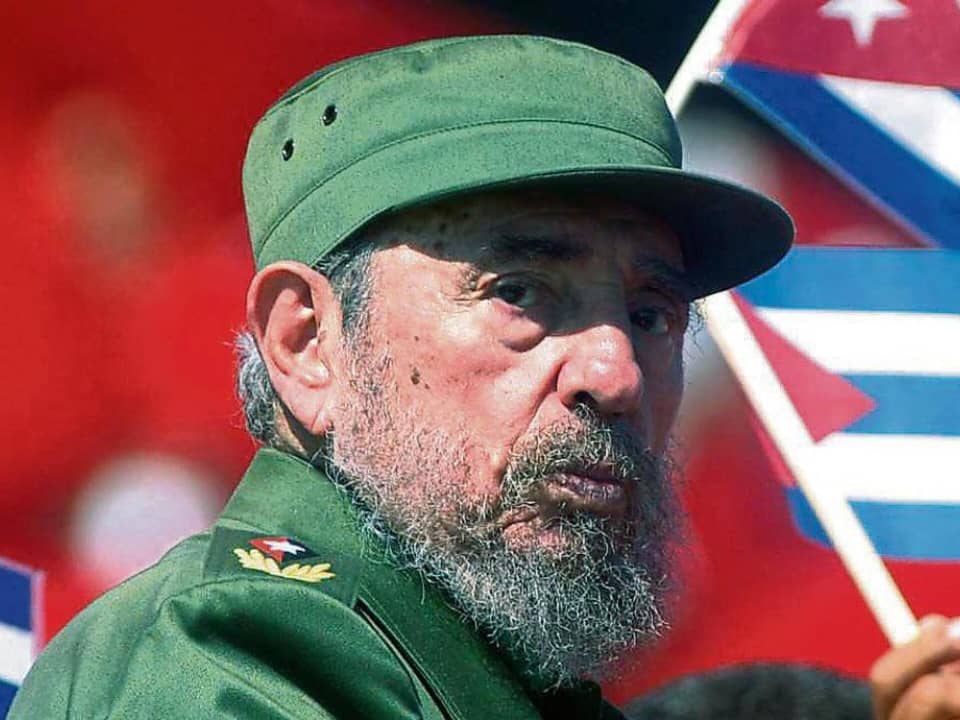 YoSigoAMiPresidente
#PorCubaJuntosCreamos 
#EstaEsLaRevolución 
#CubaEnPaz 
#FidelPorSiempre
#JuntosSomosMásFuertes