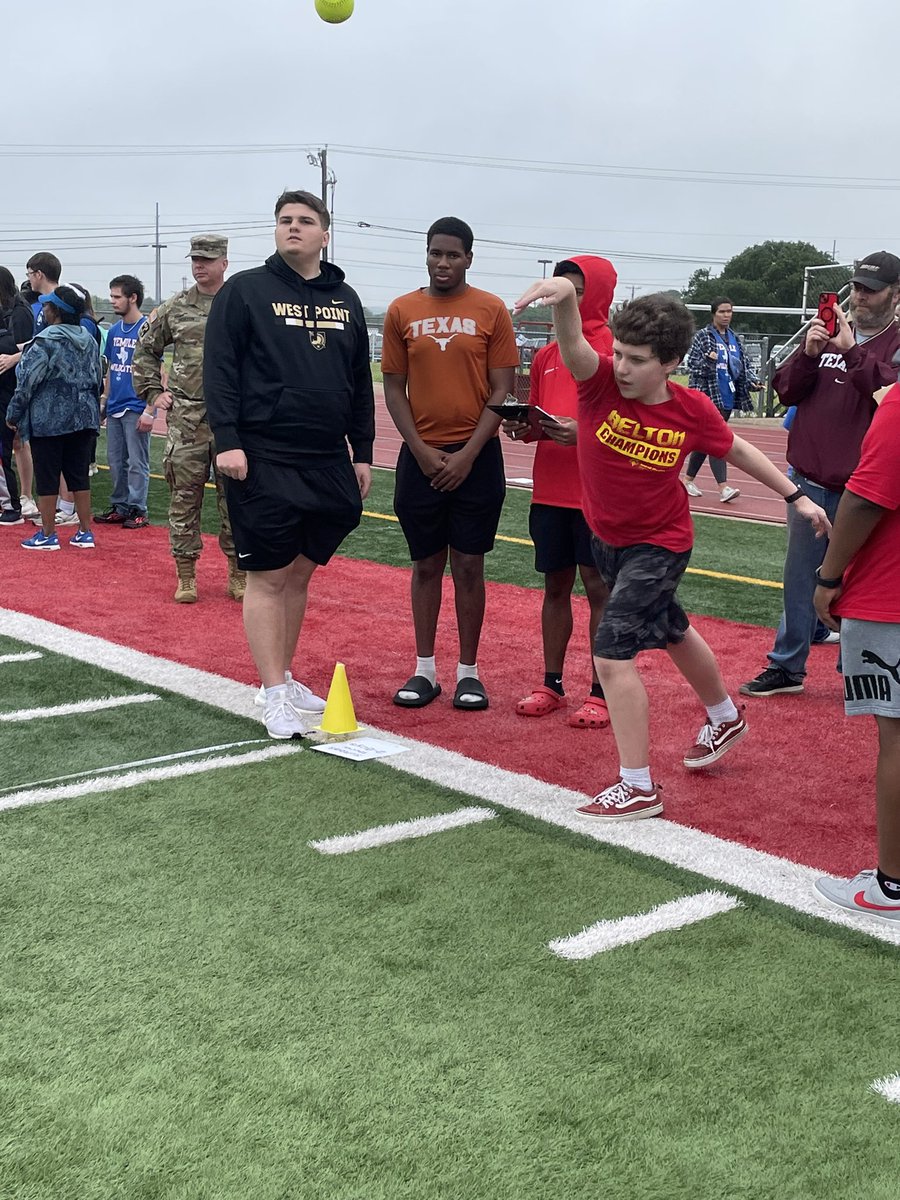SaraWindham5's tweet photo. A little rain couldn’t slow us down. The Special Olympics Track &amp; Field meet was a huge success. We are thankful for the coaches, volunteers, families, and athletes who made today a success. @BeltonISD #exceptionalexperiences https://t.co/hxOJoc9M87