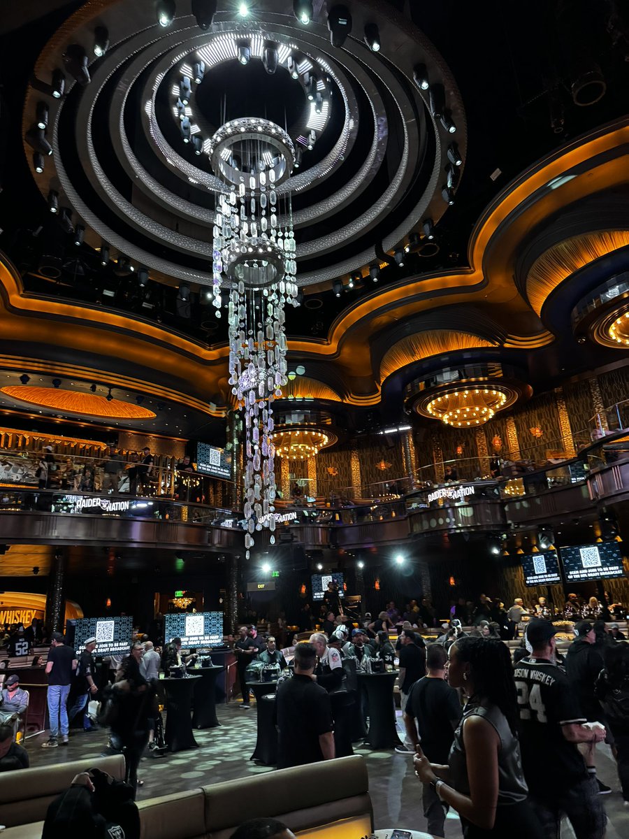 We are live from the @Raiders Draft party at @CaesarsPalace inside @OmniaLasVegas join us before and after the draft on @KTNV @alexeschelman