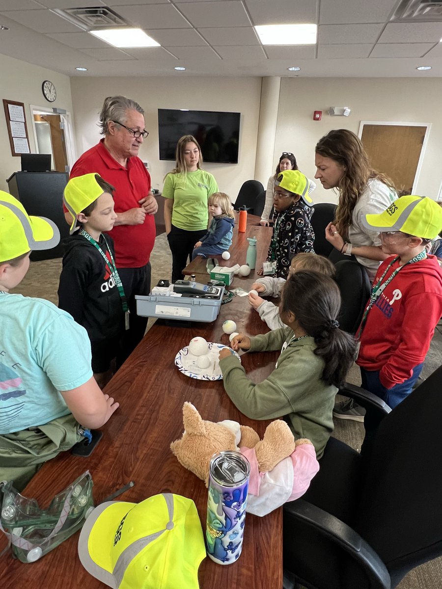 The #NJWSC celebrated #TakeAKidToWorkDay2024 with our 'Junior Scientists'. They built Lego gage houses and learned about water molecules 💧, our USGS boats 🚢, how to make flow measurements, collect water-quality samples 🧪, and identify macroinvertebrates in our local creek! 🦎