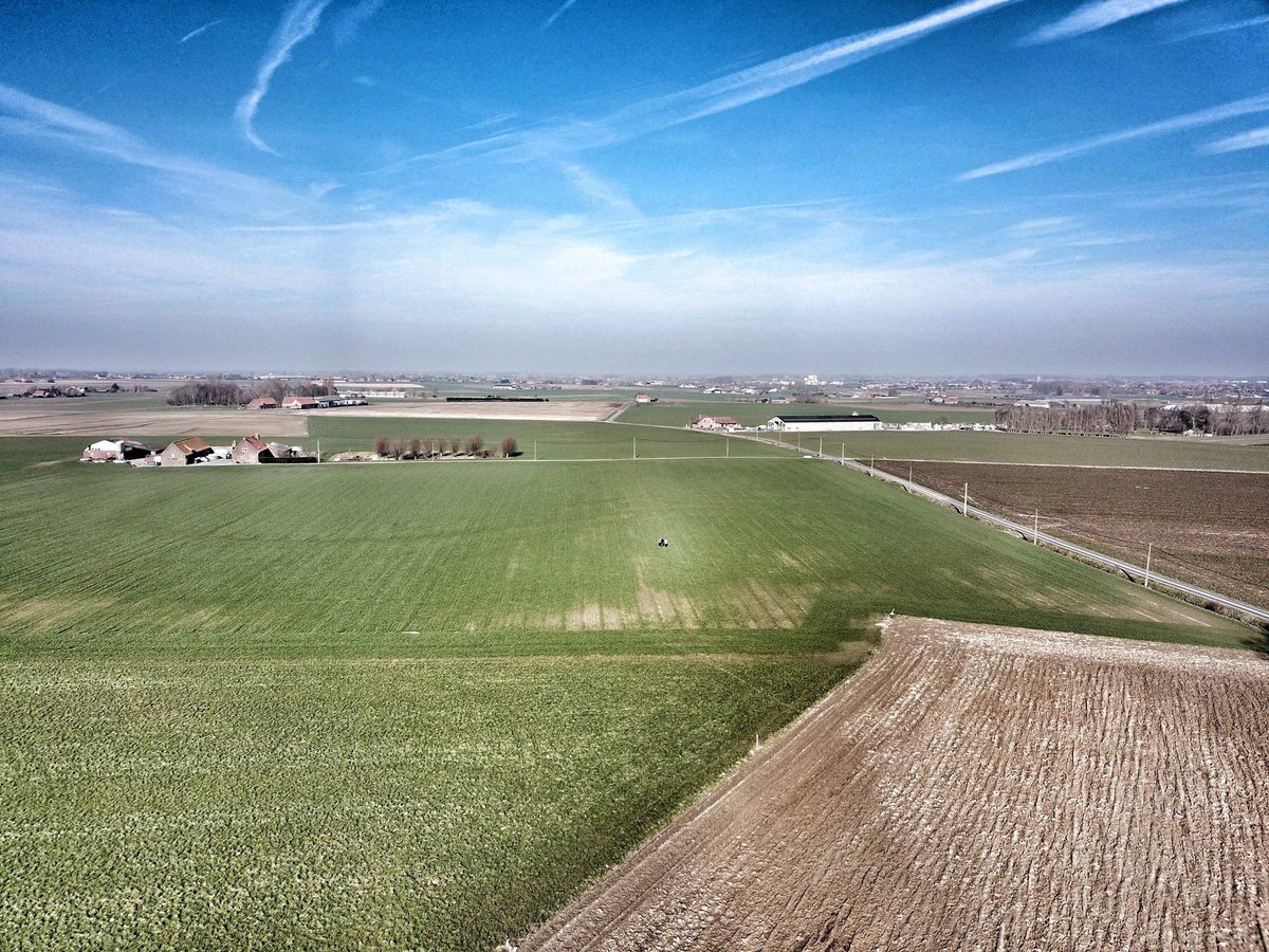 #OTD in 1915, Hull's attack (10th Brigade), one of the counterattacks in the early days of 2nd Ypres. 1st Royal Warwicks advanced over this ground towards Kitchener's Wood (behind farm buildings on the right) #FWW #History #Archaeology