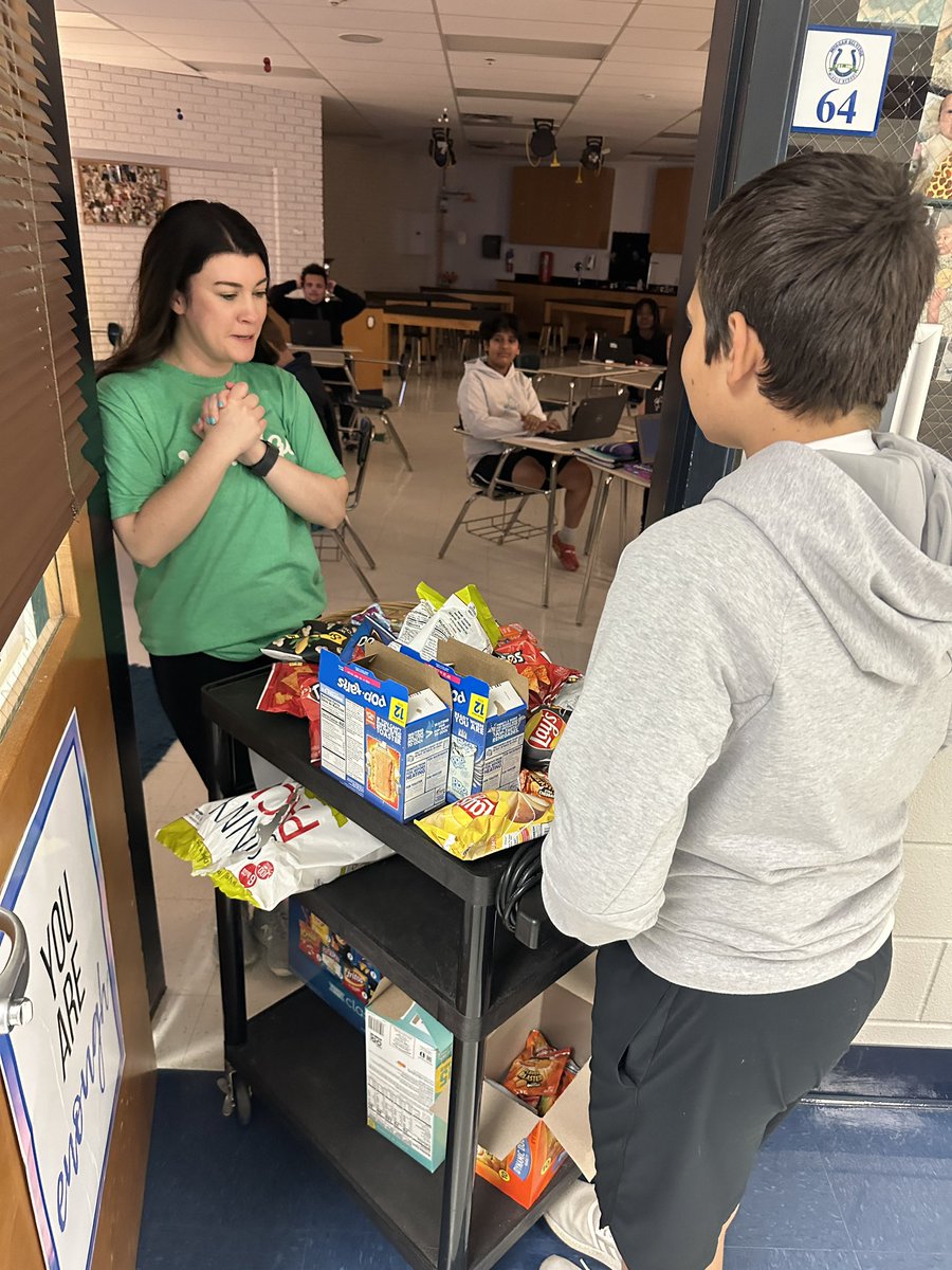 b_pearson's tweet photo. Dr. Lucas Wind — Principal for a Day! Awesome day delivering snacks to teachers and staff, lunch duty and campus beautification. This was a prize in our annual money wars competition. So much fun! #SMSRocks @SMSstallions https://t.co/zKRo5DxPkl