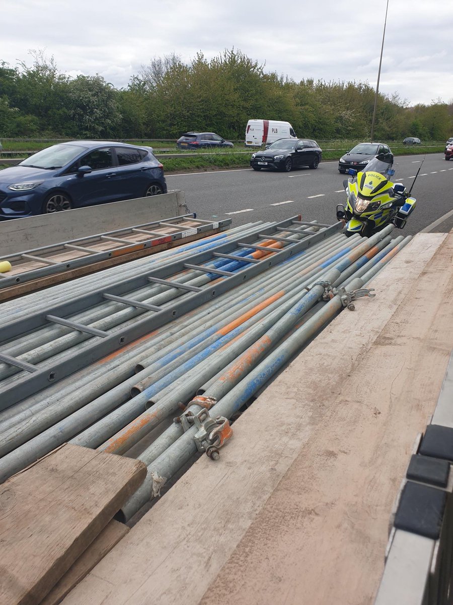 MerPolTraffic's tweet image. #OpsBikes out on patrol in the city this evening, a total of 2 x mobile phones 📱, 4 x Seatbelts 💺, 2 x red lights 🚦, 2 x traffic sign, 1 x bald tyre, 4 x taxi defects and 1 x insecure load dealt with &amp;amp; reported. Even the eagle eyed Sgt picked off a few offences #RoadSafety