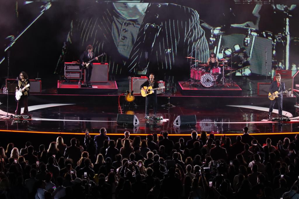 Refuerzo de buses y extensión horaria de Metro: las medidas en el transporte para los dos conciertos de Los Bunkers en el Estadio Nacional bityl.co/PYF7