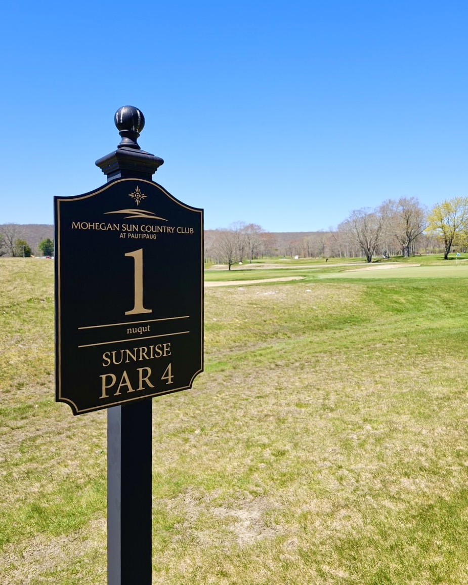 The 2024 season teed off last week at Mohegan Sun Golf Club! 🏌️‍♂️ To book a tee time with us, visit bit.ly/3p0gFEq