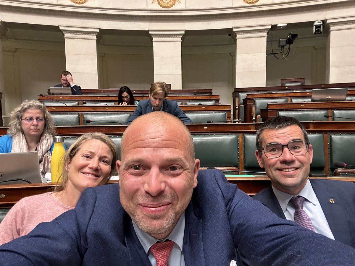 Theo Francken tweet media