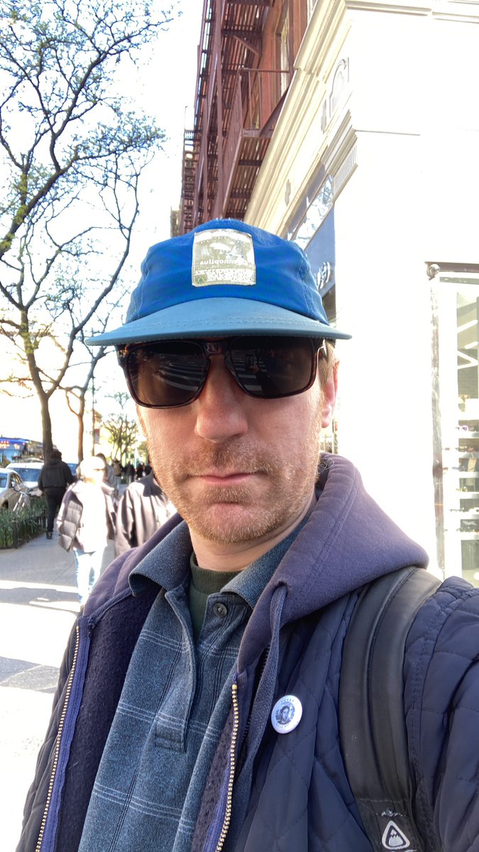 WTable's tweet photo. You’re looking at the face of a man who took a **nothing** lo-fi indie rock outfit from Westchester county, New York, and grew it into a fortune 500 company in a matter of days. #checkoutOldtable
#buisness #franchiseoppurtunities #personalBranding #money #investments #boobs https://t.co/KYWSLeSFVA
