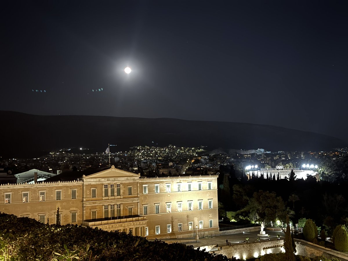 Magical night in Athens at #ESCPrev2024 with the full moon rising and joining us on the rooftop!
Looking forward to an exciting second day of #CVprev #cardiotwitter @EAPCPresident @vass_vassiliou @DrEugeneYang @EugeniaGianos @ErinMichos @DrLaPrincess @mmartinezheart