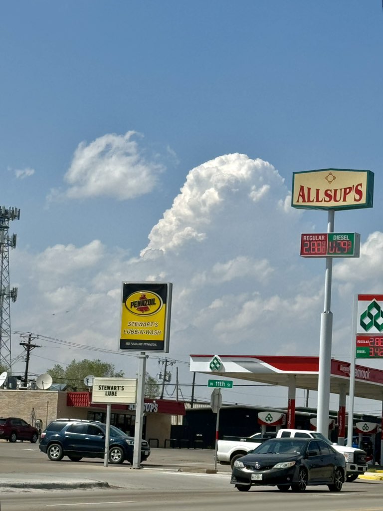 I am able to confirm Allsup’s tower in Dumas. #txwx
