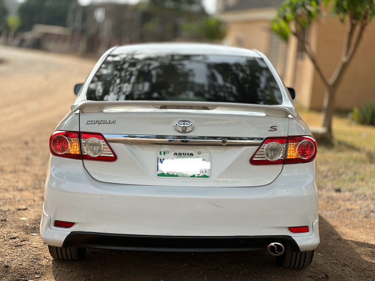 2012 Toyota corolla S •1.8L Inline 4 •, Reverse camera , •clean fabric seats, Heated mirrors Price : ₦8.8m net F or Inquiries; 📲 08118170832 💌or kindly send a DM. #AbujaTwitterCommunity