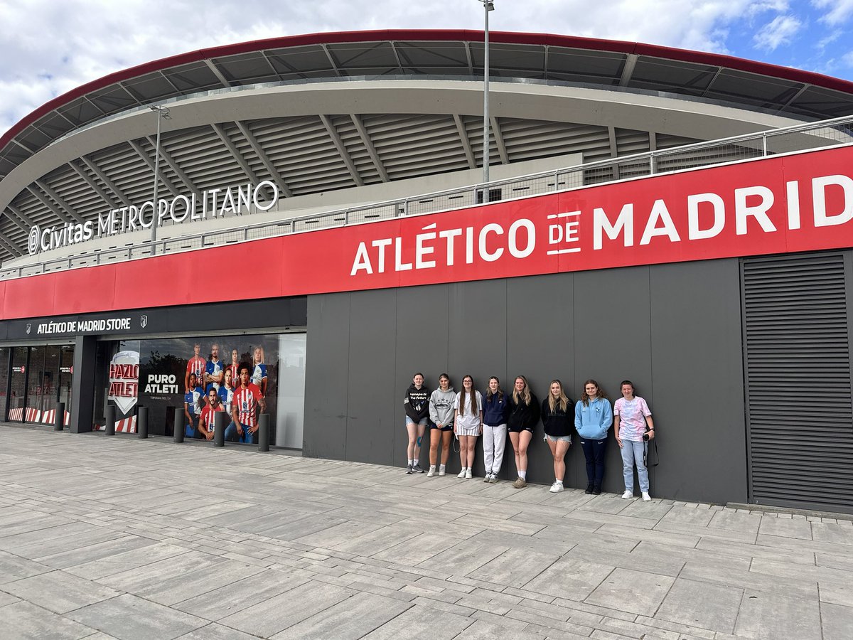Day 2 complete for our group, with another pitch session focusing on possession and creating space, observation of Atletico Madrid women’s team, then onto a stadium tour.