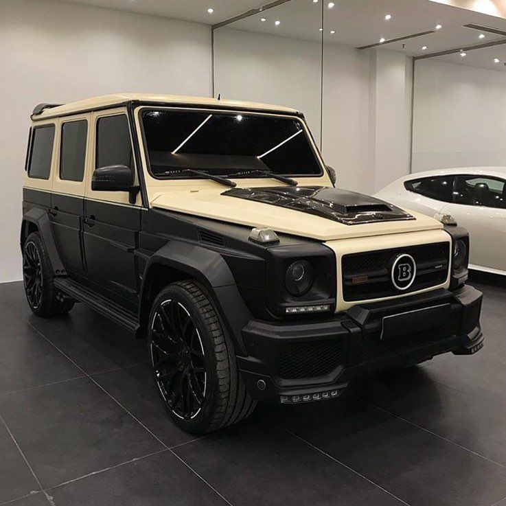 TWO-TONED on the Brabus 😛