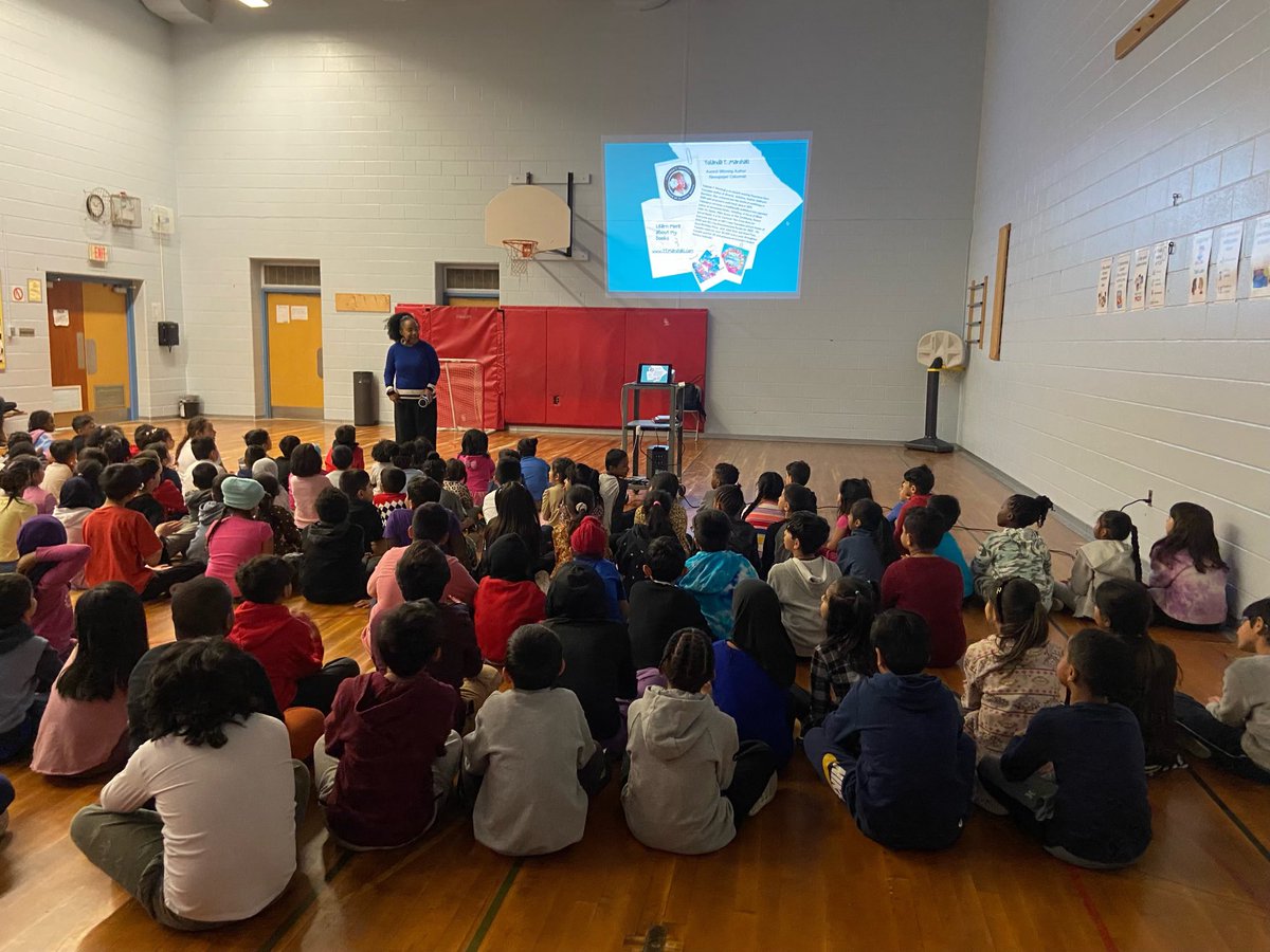 GracedalePS's tweet photo. A huge thank you to author Yolanda Marshall for sharing her expertise and experience on book making with our students. Another thank you to our school council and @MrOmar__  for providing our students with an amazing opportunity. @MarkBabiy @MiniRai17 @LC2_TDSB https://t.co/L8NKHbYToT