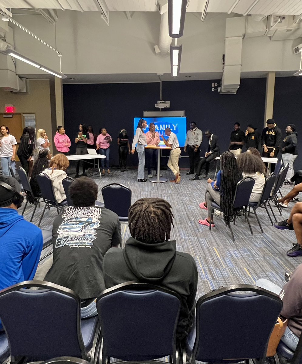 On Wednesday April 10, 2024, the ladies of the Alpha Beta Chapter of Alpha Kappa Alpha Sorority, Incorporated® and the men of the Gamma Zeta Chapter of Alpha Phi Alpha Fraternity, Incorporated® hosted “Phamily Pheud”.
#AKA1908 #TuneInSAR #EmpowerOurFamilies #SkeeWeek