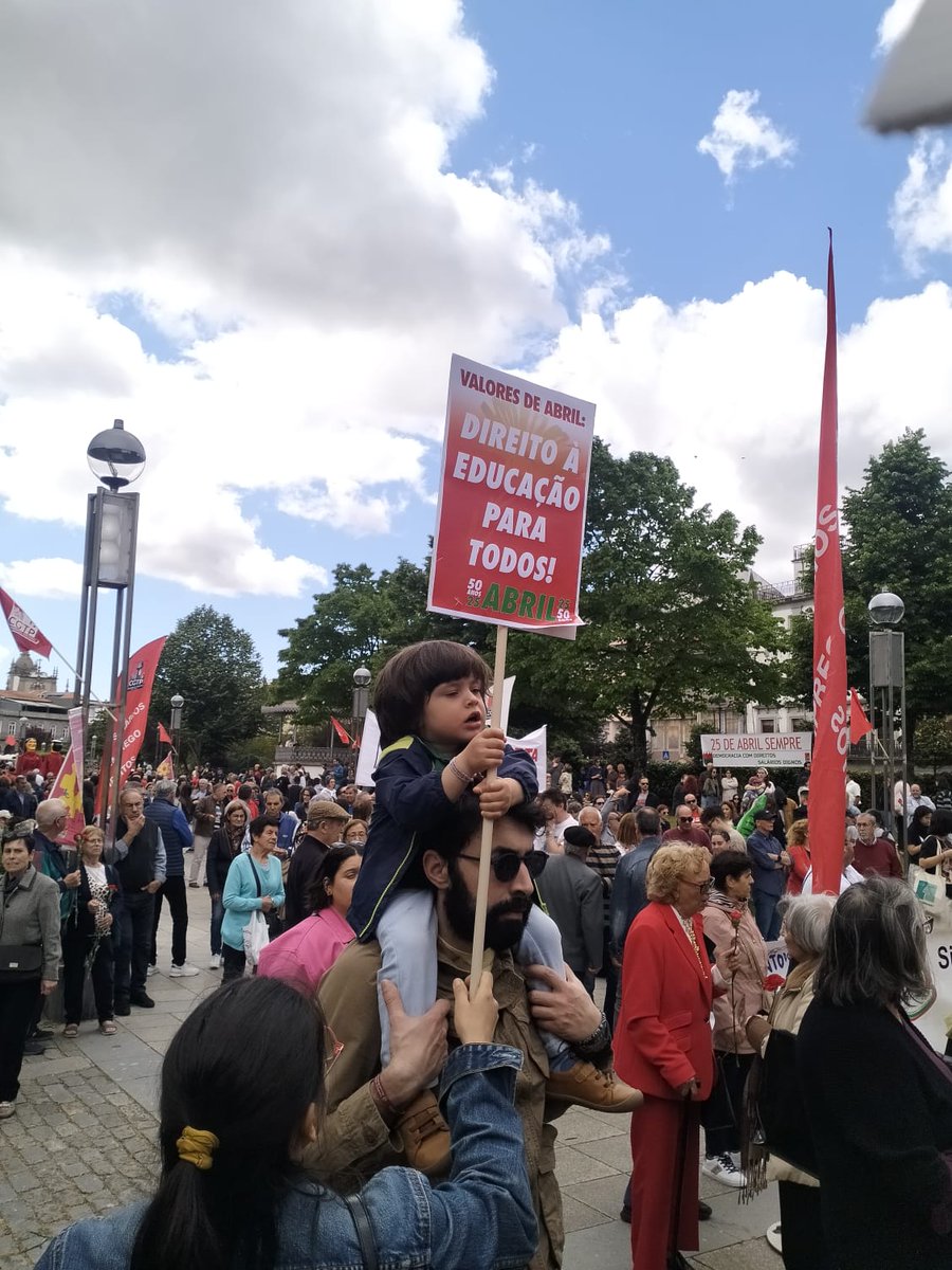 Os Verdes tweet media