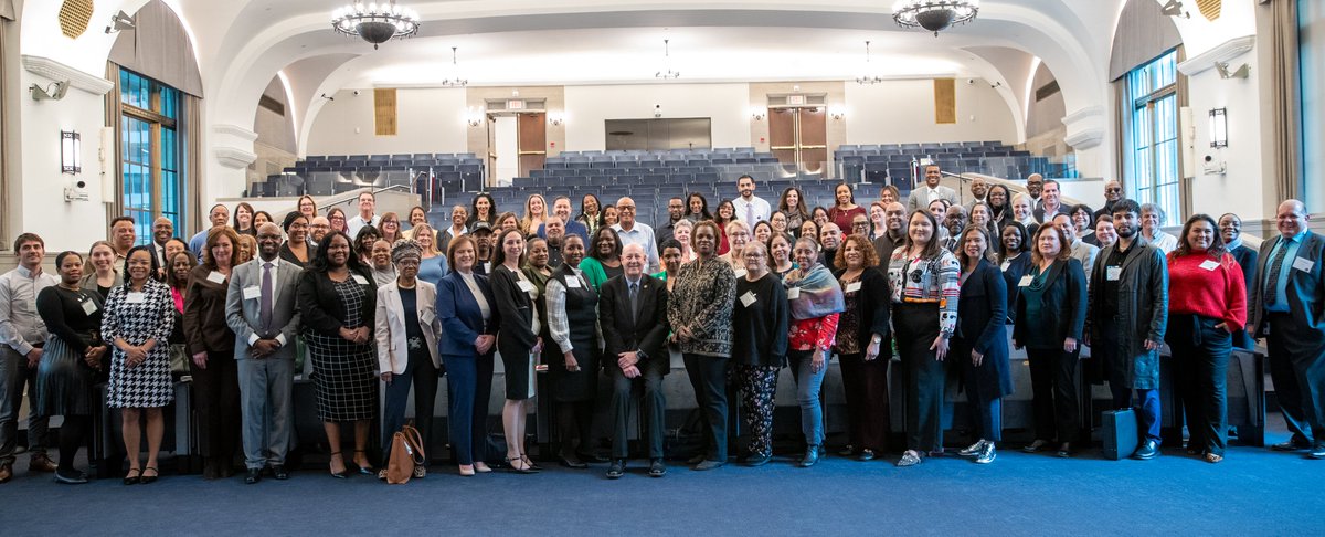 HUD Regional Administrator Alicka Ampry-Samuel spoke to existing & potential housing counseling agencies during a convening at the Federal Reserve Bank of NY organized by HUD’s Office of Housing Counseling. More here: hudexchange.info/trainings/hous….