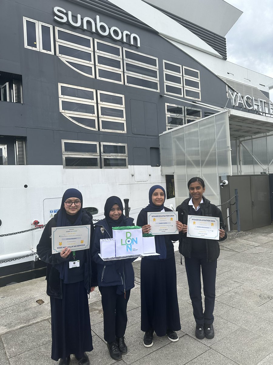 Well done to our Year 9s for coming 2nd place in the @londoncityair and @inspireebp Women in Aviation finals on their project on sustainability! #GirlsInSTEM