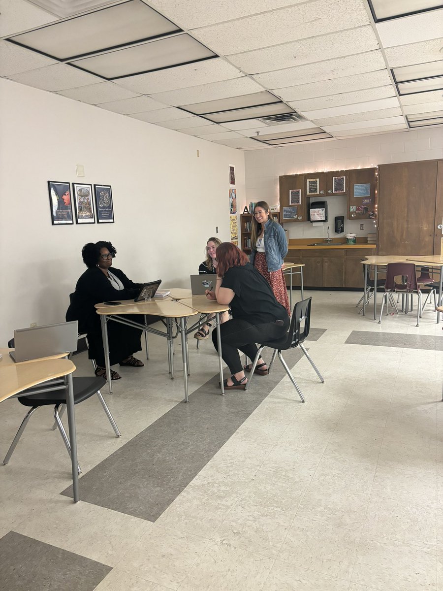Denise Delgado (@denisedepr) on Twitter photo RLA teachers @austin_broncos
engaged in powerful academic dialogue while utilizing comprehensible input tools and Kagan structured academic conversations strategies. <a href="/Poetamaestra/">Berenice Felix Diaz</a> <a href="/enidpsu/">Enid</a> <a href="/iisdbil_esl/">IISDBIL/ESL</a> RLA teachers @austin_broncos
engaged in powerful academic dialogue while utilizing comprehensible input tools and Kagan structured academic conversations strategies. <a href="/Poetamaestra/">Berenice Felix Diaz</a> <a href="/enidpsu/">Enid</a> <a href="/iisdbil_esl/">IISDBIL/ESL</a>