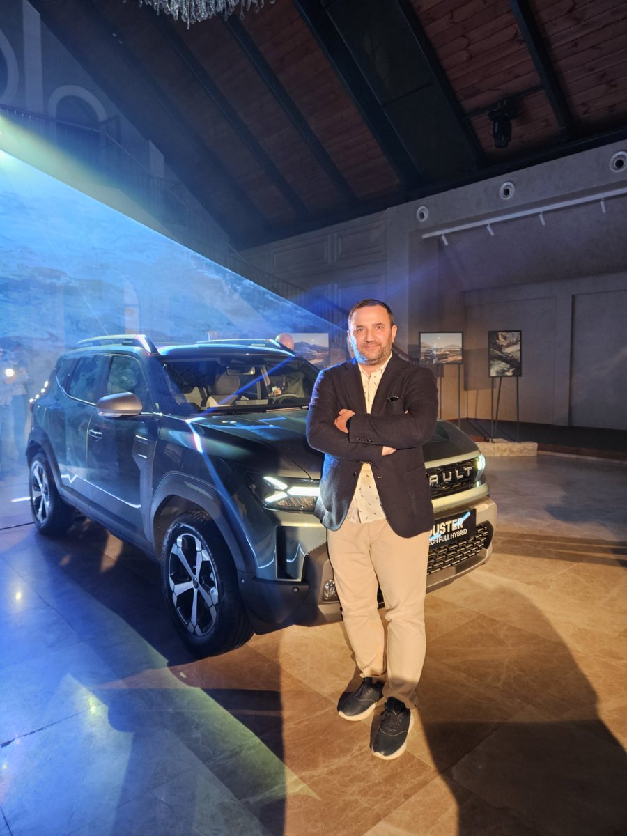 Yeni Renault Duster, 25 Nisan’da İstanbul’da gerçekleştirilen basın lansmanı ile fiziksel olarak dünyada ilk kez Türkiye’de tanıtıldı. Yeni Duster’ı siz nasıl buldunuz? @RenaultTurkey Türkiye’nin Yeni Duster’ı #RenaultDuster