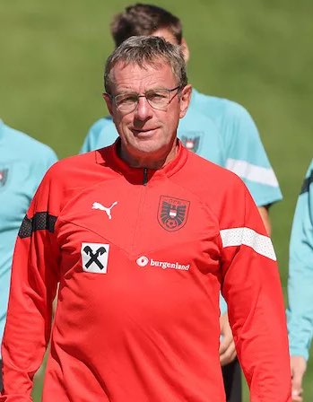 🚨🚨 | Maybe Ralf Rangnick will thank Bayern for their interest and say: ‘I'm staying in Austria.’ It is said that Rangnick is keen on becoming Bayern’s coach, but it may well be that he decides against Bayern and remains the coach of Austria. [@Sport1]
