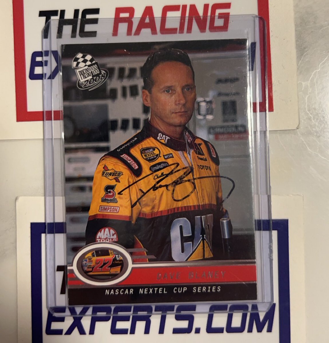 🚨GIVEAWAY🚨 
Win this #autographed Dave Blaney #NASCAR card! All you have to do is:

-RT
-Follow us
-Tag a friend
-EXTRA entry if you follow our friends at Michael’s Racing Autographs on Facebook!

Winner announced on Monday, April 29. Good luck!