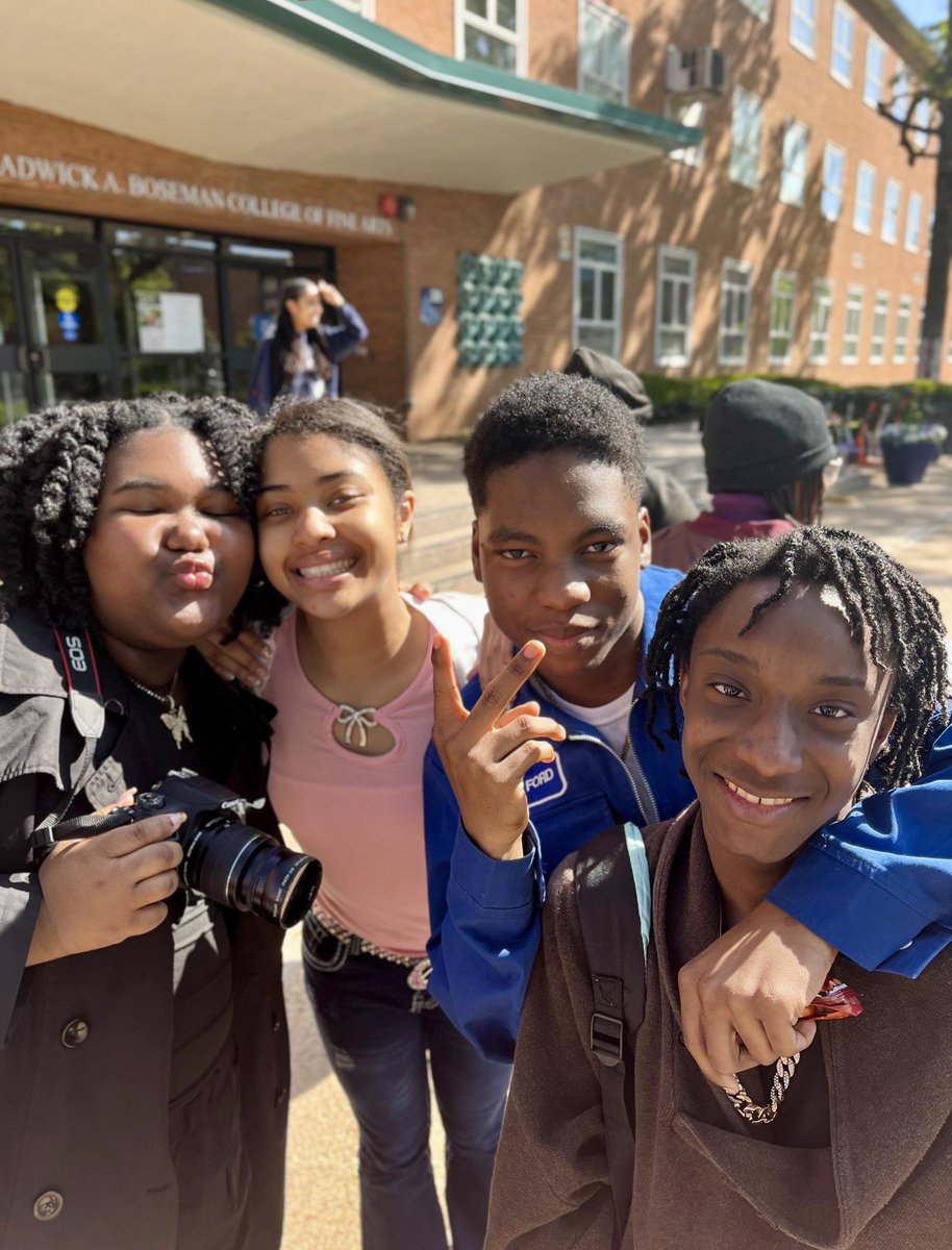 PortVLP's tweet photo. PORT scholars enjoyed an adventurous day in Washington DC this week! Students advanced their college exposure by touring the Howard University campus! Scholars then enjoyed engaging tours of the Pentagon and The National Museum of African American History. https://t.co/bq5OzV61cg