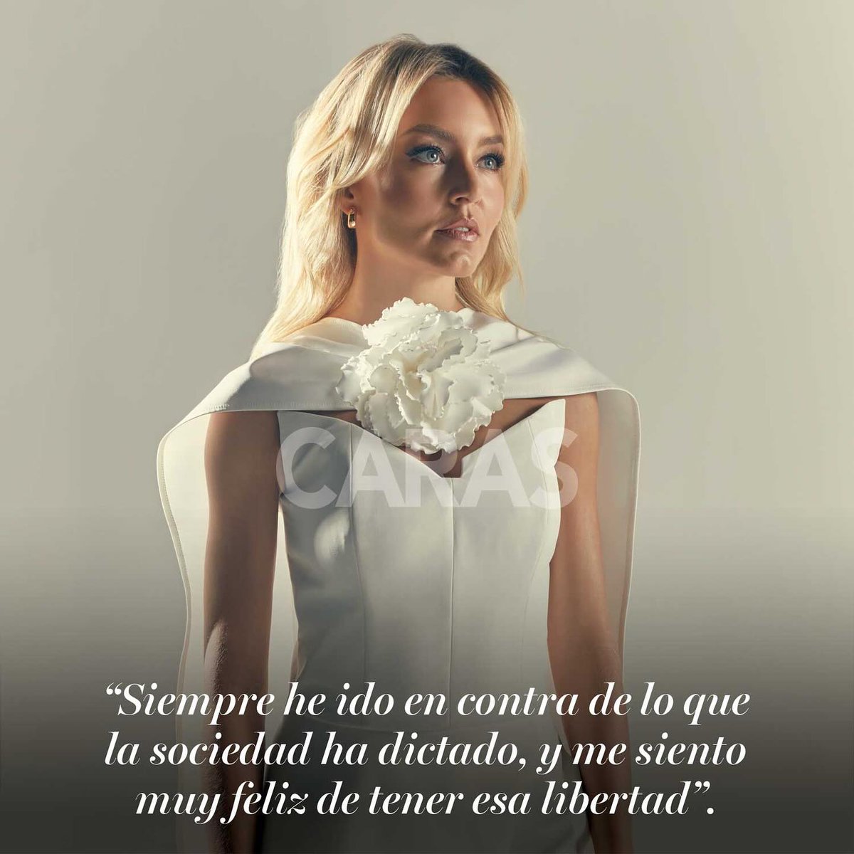 BoyerOnline's tweet photo. |FOTO| @Anboy88 🎭📷 #ElExtrañoRetornoDeDianaSalazarViX
“Me siento muy afortunada y bendecida por las oportunidades que he tenido, las personas que me han rodeado y ayudado. Sola no se llega, se necesita una familia que te impulse y apoye.”
📷 Créditos  https://t.co/yvCthwFcL4 https://t.co/nW99EjDNNe