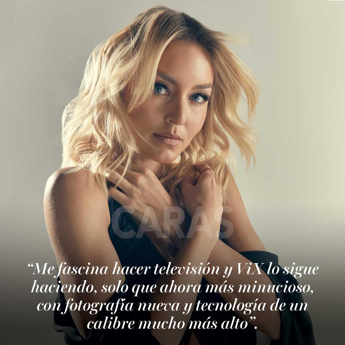 BoyerOnline's tweet photo. |FOTO| @Anboy88 🎭📷 #ElExtrañoRetornoDeDianaSalazarViX
“Me siento muy afortunada y bendecida por las oportunidades que he tenido, las personas que me han rodeado y ayudado. Sola no se llega, se necesita una familia que te impulse y apoye.”
📷 Créditos  https://t.co/yvCthwFcL4 https://t.co/nW99EjDNNe