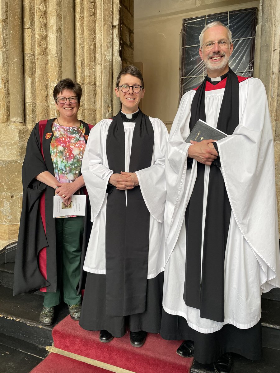 University College tweet media