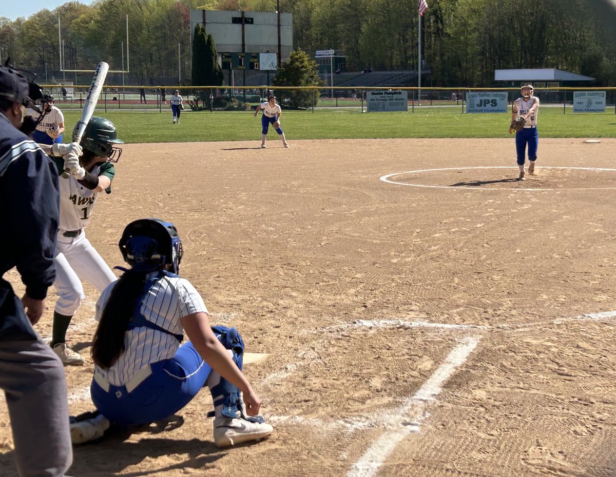 Full slate of Hawks action this afternoon ⁦@JPS_Athletics⁩ #GoHawks #WeAreOneEdison