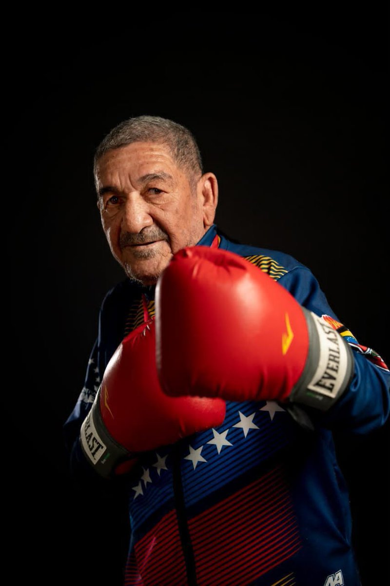 MOROCHITO RODRIGUEZ hermano, amigo, paisano tu grandeza quedará sembrada por siempre.

Fuiste inspiración de muchos jóvenes  talentos. Tu nobleza, humildad y sentimientos permanecerán en cada uno de nuestros corazones.

Honor y gloria querido Morochito.