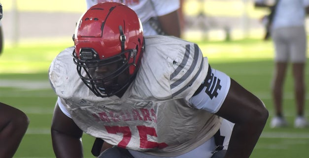 'It's my last year. I'm trying to go deep in the playoffs.' Heading into his final spring ahead of his senior year at Mesquite Horn, Top247 OT Lamont Rogers has high expectations for this year's squad while college programs continue to make a strong push for him on the…