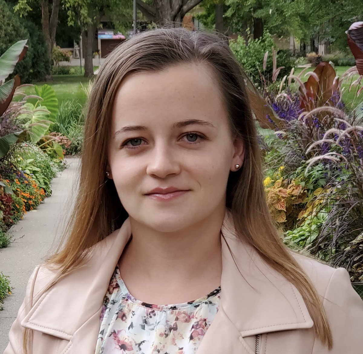 MGI D.O.-Ph.D. student, Jade Le Bris, will be speaking at Hooked at 2 PM on Saturday, April 27th, about her first novel, "All the Gold Between Us, " a fantasy inspired by Greek mythology. #spartanauthors

Learn more here:
mgi.natsci.msu.edu/news-and-event…