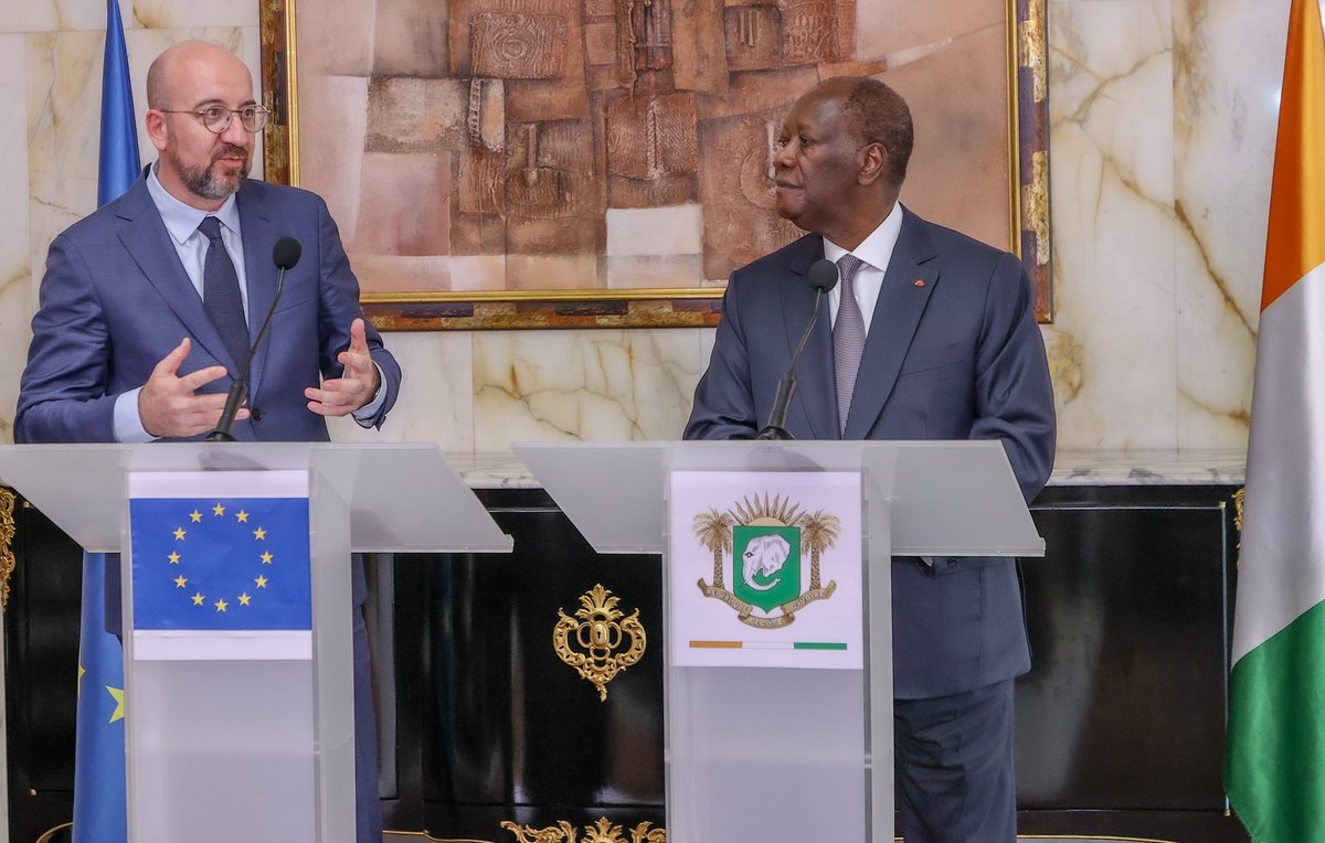 Ce jeudi, j'ai eu un fructueux entretien avec le Président du Conseil Européen,@CharlesMichel, au cours duquel nous nous sommes réjouis de la coopération économique et commerciale entre la Côte d’Ivoire et l'Union Européenne, notre premier partenaire commercial et investisseur.⤵️