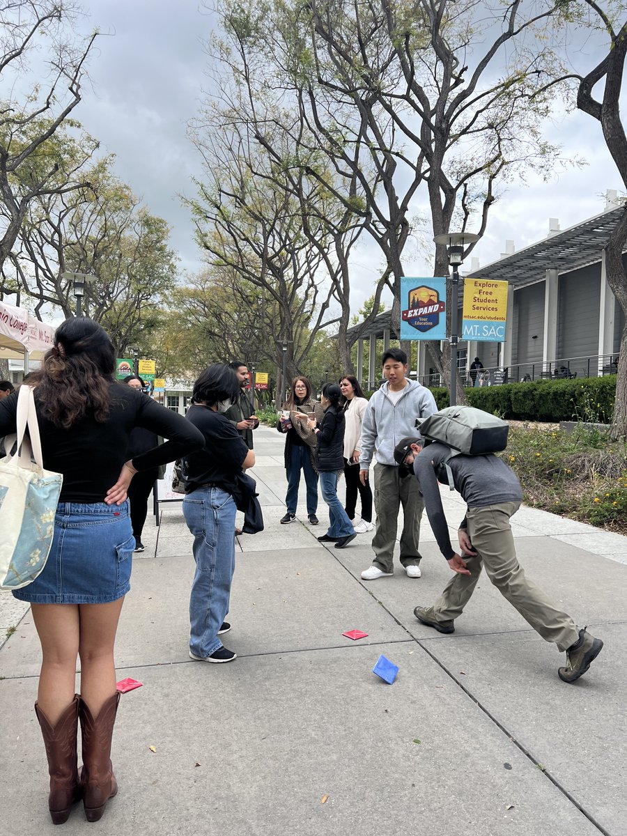 mtsac_isp's tweet photo. On 4/25, the International Student Program hosted the Global Cafe Korea to highlight their culture and cuisine. Global Cafe Korea was an opportunity for our international students from Korea to share their amazing culture, interesting facts, and scrumptious food. https://t.co/dj3hfbrgKA