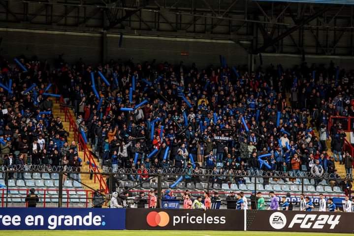 La gente de Huachipato 🇨🇱 vs The Strongest 🇧🇴