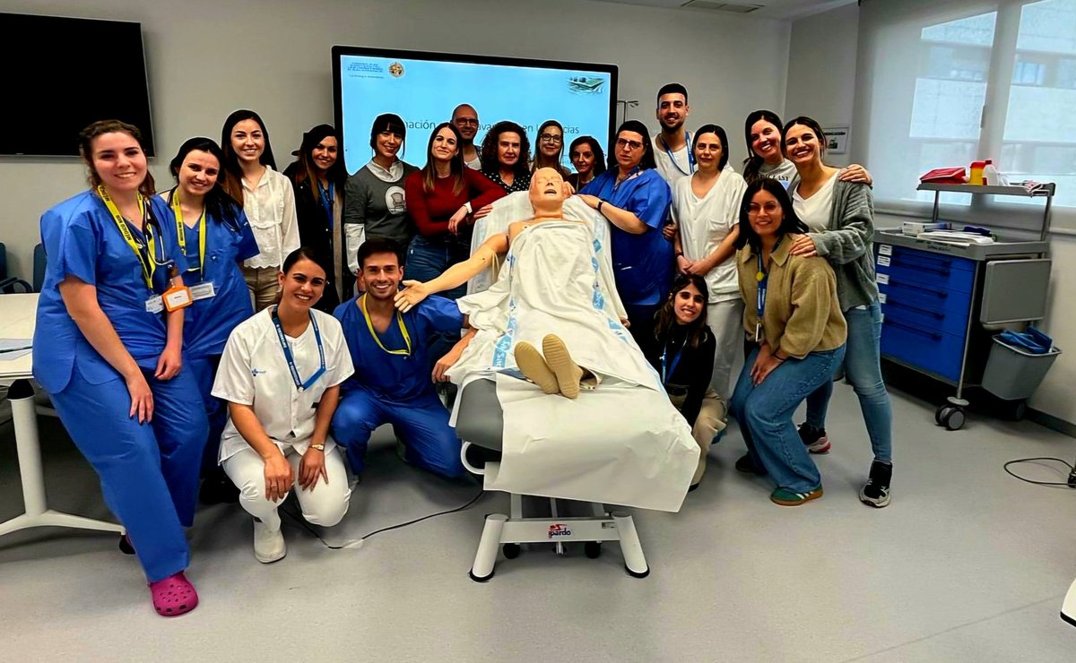 Miguel Hernández Hidalgo (@miguelhh94) on Twitter photo Seguimos apostando por la simulación clínica en <a href="/scardiosal/">S. Cardio. Salamanca</a>, esta vez con enfermería y TCAEs de Urgencias y formación en RCP avanzada mediante casos clínicos! Muchas gracias por vuestra implicación.
<a href="/PabloPepe22/">pablo perez gonzalez</a>, <a href="/InmaMolano/">Inma Molano</a>, Cris, Alberto, <a href="/Beadet/">Beatriz de Tapia Majado</a>, <a href="/AngelHdez13/">Angel Hernandez</a>, <a href="/Miryamgcebrian/">Miryam</a> Seguimos apostando por la simulación clínica en <a href="/scardiosal/">S. Cardio. Salamanca</a>, esta vez con enfermería y TCAEs de Urgencias y formación en RCP avanzada mediante casos clínicos! Muchas gracias por vuestra implicación.
<a href="/PabloPepe22/">pablo perez gonzalez</a>, <a href="/InmaMolano/">Inma Molano</a>, Cris, Alberto, <a href="/Beadet/">Beatriz de Tapia Majado</a>, <a href="/AngelHdez13/">Angel Hernandez</a>, <a href="/Miryamgcebrian/">Miryam</a>