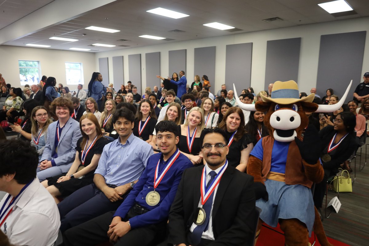 Fort Worth IS Where Achievement Begins! It was an honor to recognize and celebrate more than 160 graduating seniors from across 12 ISDs today. These students are prioritizing career readiness with the help of their educators, and I am inspired by their hard work!