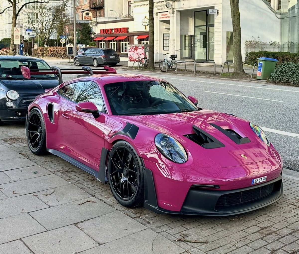 Paint-to-Sample Ruby Star 992 GT3 RS