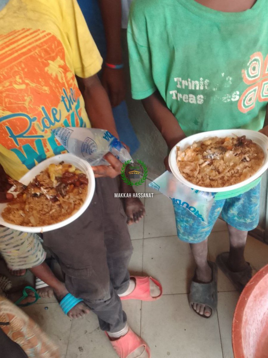 🍝 Toujours dans la distribution des repas comme ici 150 repas distribués aux orphelins et aux démunis | Repas 2€

⭐ Par la grâce d'Allah puis votre bienfaisance à vouloir soutenir nos frères et soeurs dans la difficulté de la faim du quotidien.