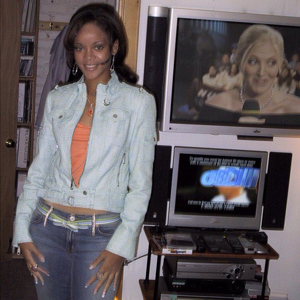 Rihanna's rarest pics A THREAD: