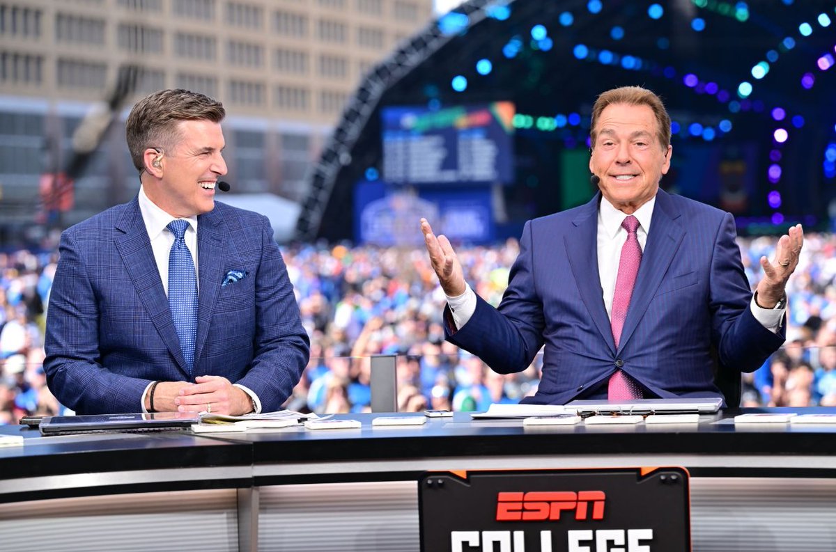 When Nick Saban was named the Michigan State head coach in 1995, @ReceDavis covered the press conference as a sports anchor/reporter for @ABC12WJRT in Flint, Mich. 29 years later, Rece welcomes coach to @CollegeGameDay as our newest ESPN analyst. Who would have thought?