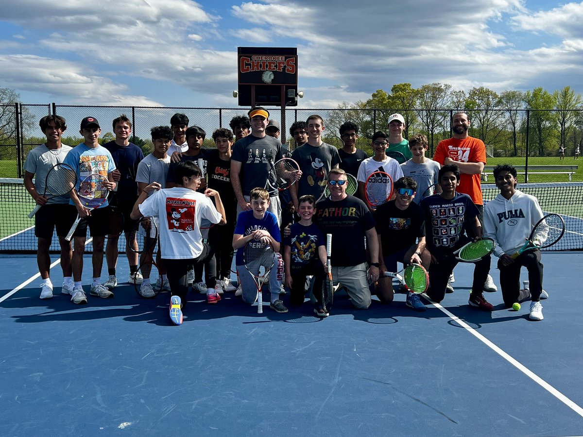 Chiefs 🎾 Bring Your Child to Work Day! The team played tennis baseball with Coach Haney’s sons, Connor and Gavin Haney! #fun #team #family #GoChiefs